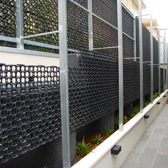 Decorative wave-style room divider screen made from upcycled plastic – EchoTrash India